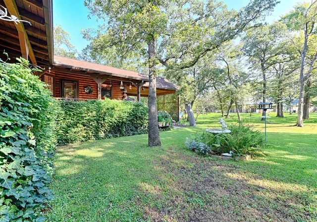 Homes for sale in Lake Kiowa, TX | 105 Santee Dr, Lake Kiowa, TX 76240 | MLS# 21311216