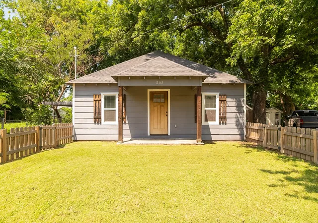 Homes for sale in Bowie, TX | 205 E Nelson St, Bowie, TX 76230 | MLS# 21311100