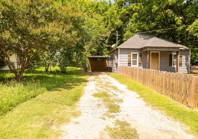 Homes for sale in Bowie, TX | 205 E Nelson St, Bowie, TX 76230 | MLS# 21311100