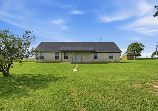 Homes for sale in Mount Calm, TX | 1727 Lcr 124, Mount Calm, TX 76673 | MLS# 21309973