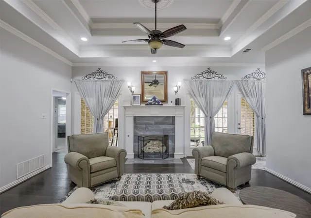 Photo 4 of Single family home for sale at 515 Seneca Dr, Waxahachie, TX 75165 | MLS# 21310667 | Listing updated on 2026-08-30
