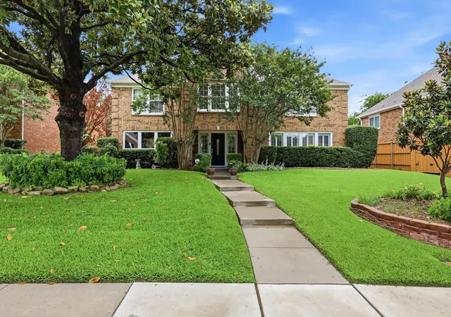 Homes for sale in Richardson, TX | 1813 Weanne Dr, Richardson, TX 75082 | MLS# 21311322