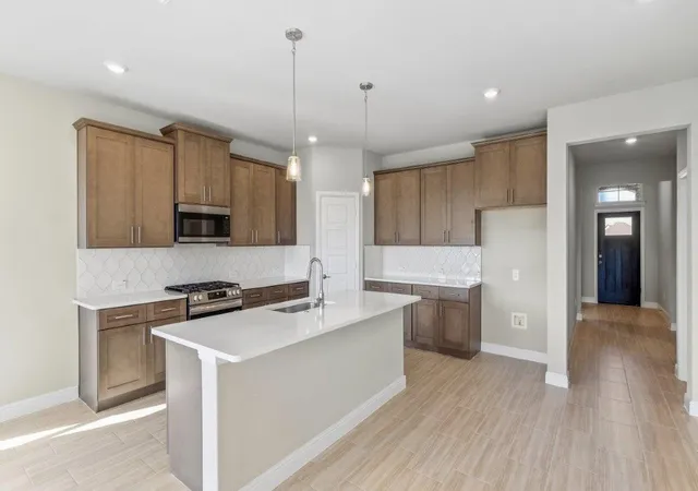 Photo 3 of Single family home for sale at 17140 Manzanilla Dr, Justin, TX 76247 | MLS# 21310660 | Listing updated on 2026-10-03