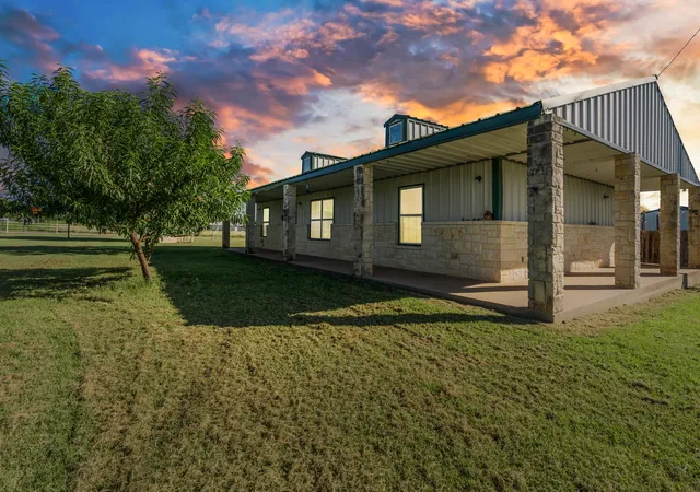 Photo 1 of Single family home for sale at 6338 Fm 933, Blum, TX 76627 | MLS# 21309524 | Listing updated on 2026-08-22