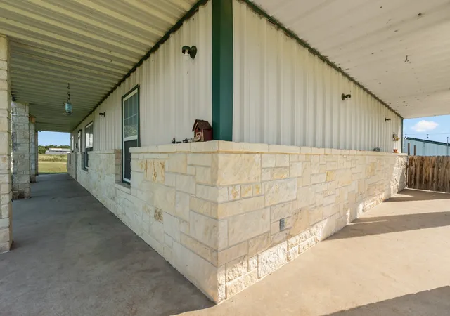 Photo 2 of Single family home for sale at 6338 Fm 933, Blum, TX 76627 | MLS# 21309524 | Listing updated on 2026-08-22