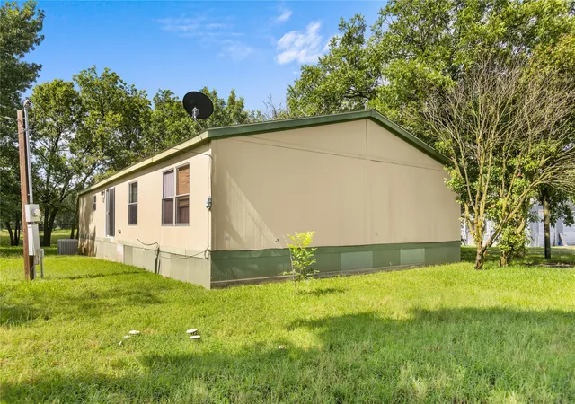 Homes for sale in Pottsboro, TX | 830 Pearce Dr, Pottsboro, TX 75076 | MLS# 21310094