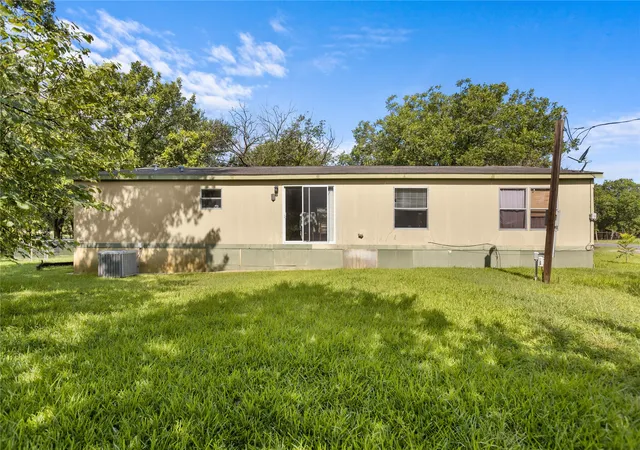 Homes for sale in Pottsboro, TX | 830 Pearce Dr, Pottsboro, TX 75076 | MLS# 21310094