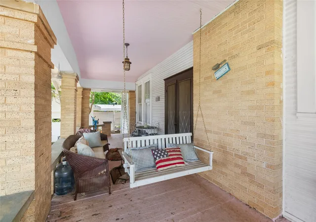 Photo 2 of Single family home for sale at 300 Hickory St, Honey Grove, TX 75446 | MLS# 21304606 | Listing updated on 2026-08-22