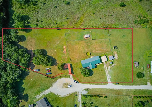Homes for sale in Bridgeport, TX | 212 Private Road 1307, Bridgeport, TX 76426 | MLS# 21308325