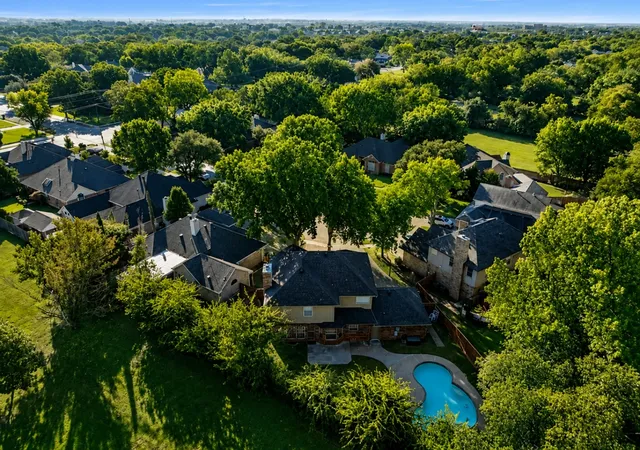 Homes for sale in Bedford, TX | 2505 Classic Ct W, Bedford, TX 76021 | MLS# 21310276