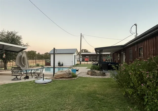 Photo 2 of Single family home for sale at 978 Longbranch Rd, Nocona, TX 76255 | MLS# 21309997 | Listing updated on 2026-09-18