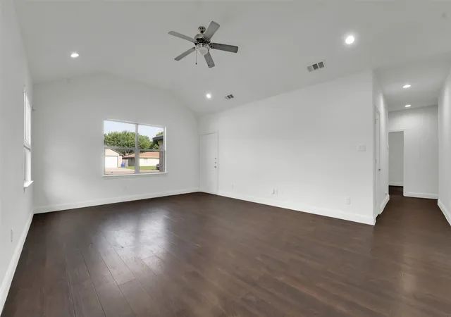 Homes for sale in Balch Springs, TX | 4902 Rimwood Dr, Balch Springs, TX 75180 | MLS# 21308752
