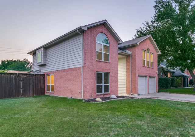 Homes for sale in Flower Mound, TX | 2801 Waverly Rd, Flower Mound, TX 75028 | MLS# 21305881