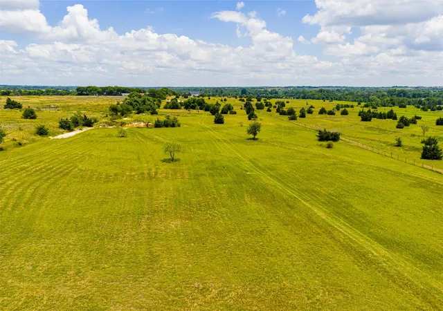 Homes for sale in Milford, TX | 761 Dovie Ln, Milford, TX 76670 | MLS# 21311036