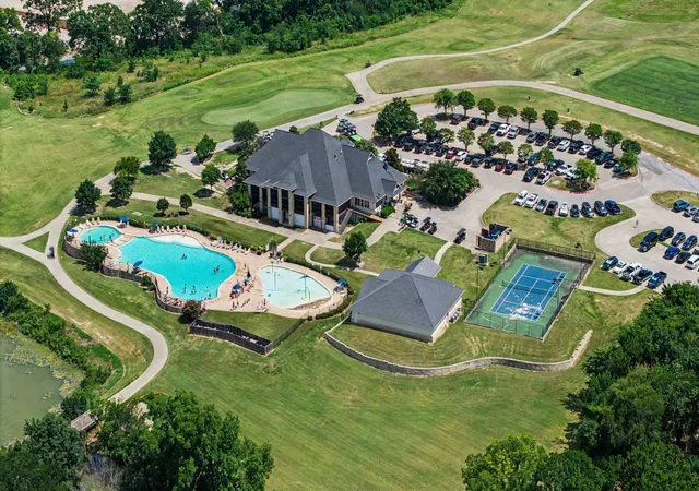 Photo 2 of Single family home for sale at 2016 Fox Bend Tr, Gunter, TX 75058 | MLS# 21310646 | Listing updated on 2026-10-04