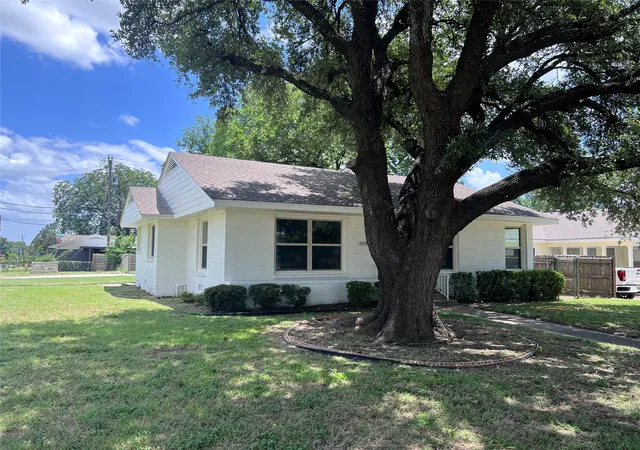 Photo 2 of Single family home for sale at 3200 Proctor Ave, Waco, TX 76708 | MLS# 21310214 | Listing updated on 2026-09-22