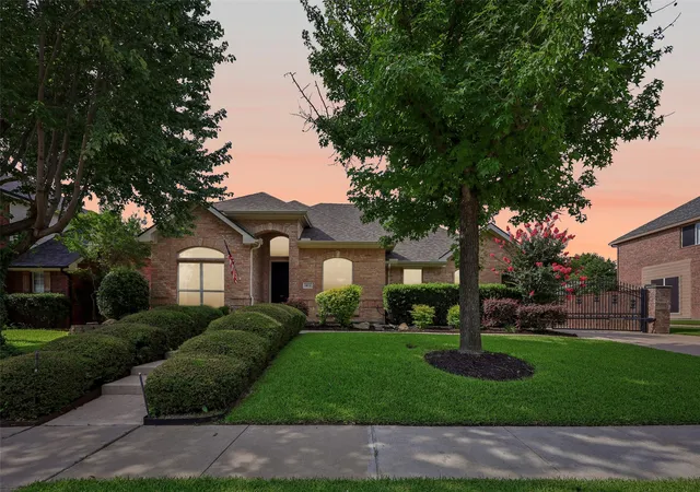 Homes for sale in Keller, TX | 1812 Talon Ct, Keller, TX 76248 | MLS# 21311124