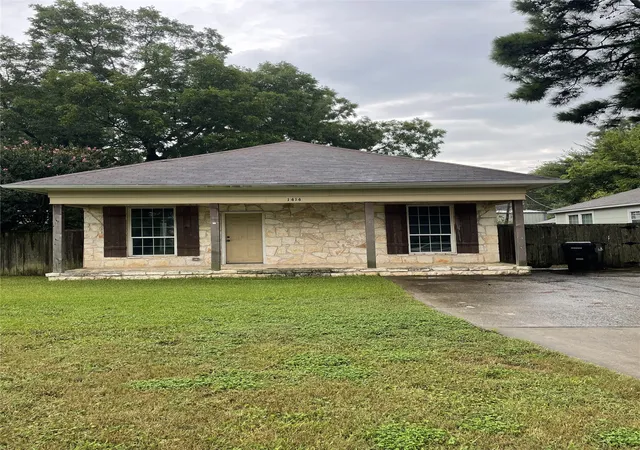 Homes for sale in Denison, TX | 1414 W Sears St, Denison, TX 75020 | MLS# 21311010