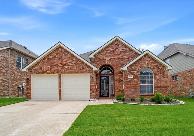 Photo 2 of Sale Pending at 4016 Sharondale Dr, Flower Mound, TX 75022 | MLS# 21302794 | Listing updated on 2026-07-21