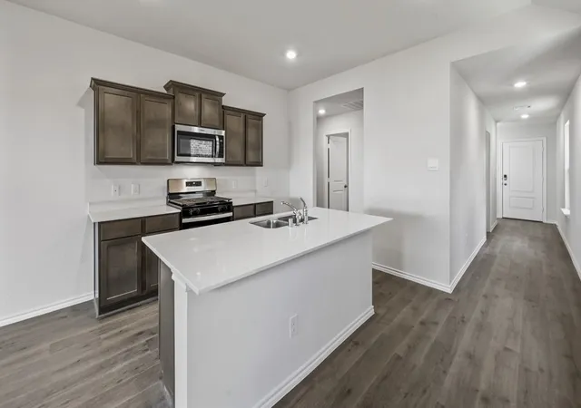 Photo 4 of Sale Pending at 636 Sky Muse Dr, Lavon, TX 75166 | MLS# 21311511 | Listing updated on 2026-10-05