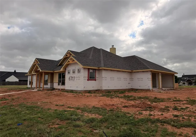 Photo 2 of Sale Pending at 6717 Magdalena Trl, Abilene, TX 79606 | MLS# 21311402 | Listing updated on 2026-07-24
