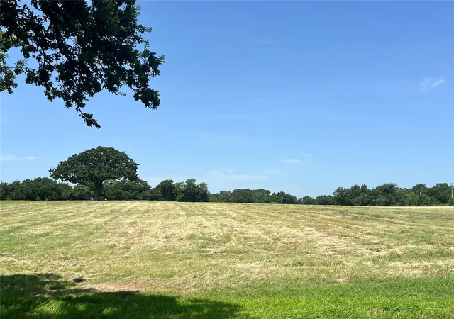 Photo 3 of Single family home for sale at 1861 1 Roland Rd, Whitesboro, TX 76273 | MLS# 21309664 | Listing updated on 2026-08-27