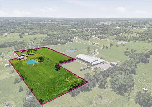 Homes for sale in Whitesboro, TX | 1861 1 Roland Rd, Whitesboro, TX 76273 | MLS# 21309664