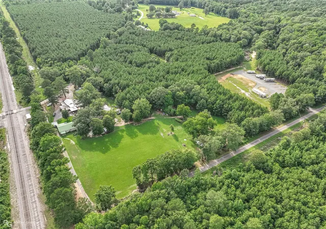1st image of 126 Oscar Kilpatrick Rd, Gibsland, LA 71028 | MLS# 21311536