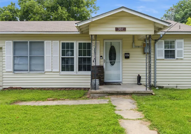 Homes for sale in West, TX | 307 W Goddard St, West, TX 76691 | MLS# 21311355