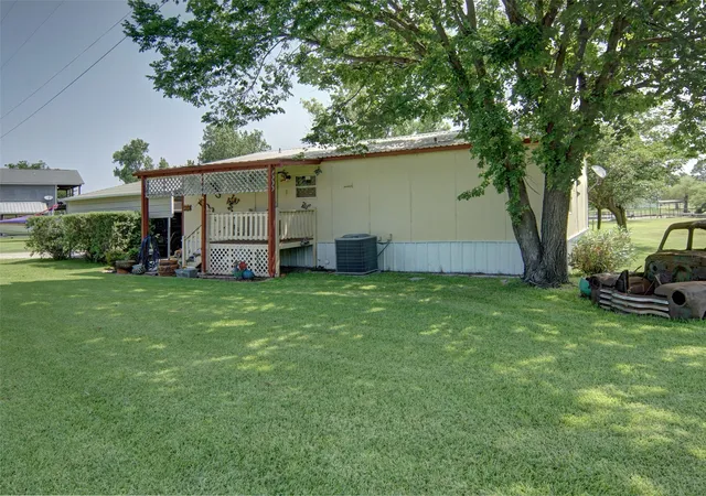 Homes for sale in Possum Kingdom Lake, TX | 313 Butler Point Rd, Possum Kingdom Lake, TX 76449 | MLS# 21310915