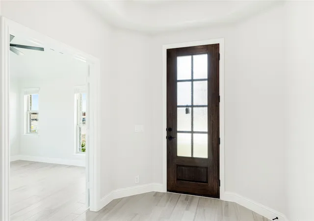 Photo 4 of Sale Pending at 325 London Dr, Lavon, TX 75166 | MLS# 21311603 | Listing updated on 2026-07-14