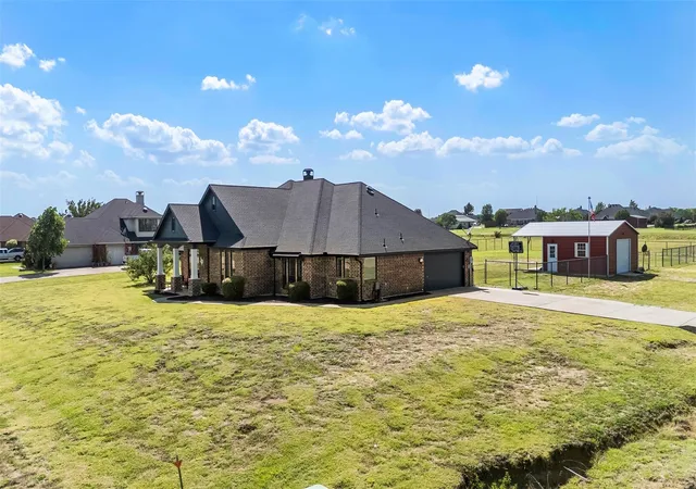 Photo 3 of Sale Pending at 254 Mckinley Ln, Royse City, TX 75189 | MLS# 21311539 | Listing updated on 2026-08-31