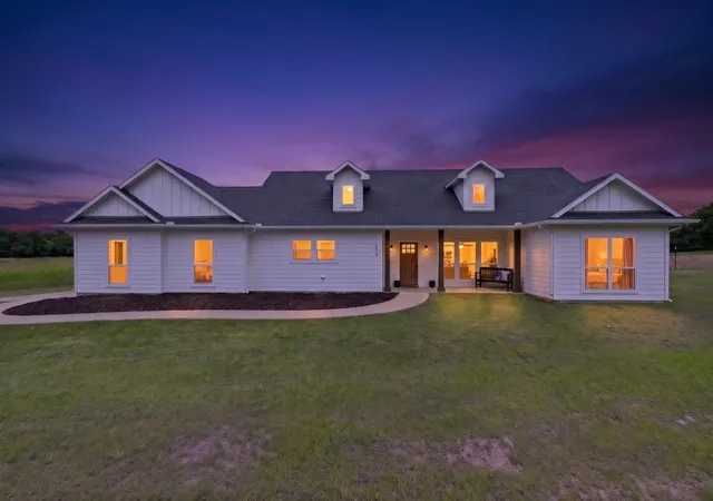 Homes for sale in Van Alstyne, TX | 336 Hugh Orr Rd, Van Alstyne, TX 75495 | MLS# 21311549