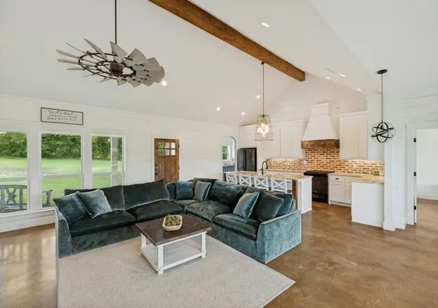 Homes for sale in Van Alstyne, TX | 336 Hugh Orr Rd, Van Alstyne, TX 75495 | MLS# 21311549