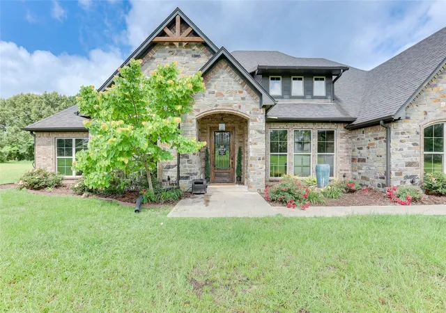 Homes for sale in Tatum, TX | 20042 E Fm 1716, Tatum, TX 75691 | MLS# 21311589