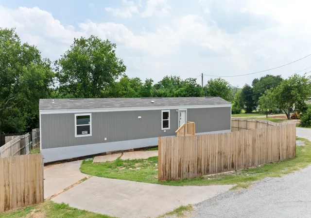 Photo 3 of Manufactured home for sale at 4202 Cortez Ct, Granbury, TX 76048 | MLS# 21295639 | Listing updated on 2026-10-06