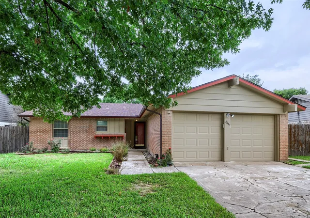 Photo 1 of Single family home for sale at 8631 Charing Cross Ln, Dallas, TX 75238 | MLS# 21178844 | Listing updated on 2026-08-28