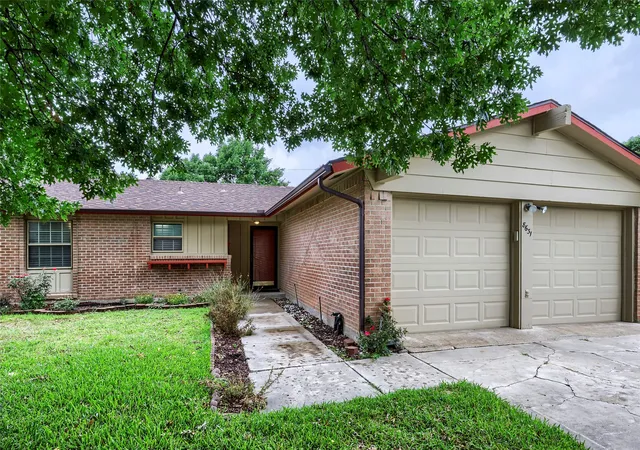 Photo 3 of Single family home for sale at 8631 Charing Cross Ln, Dallas, TX 75238 | MLS# 21178844 | Listing updated on 2026-08-28