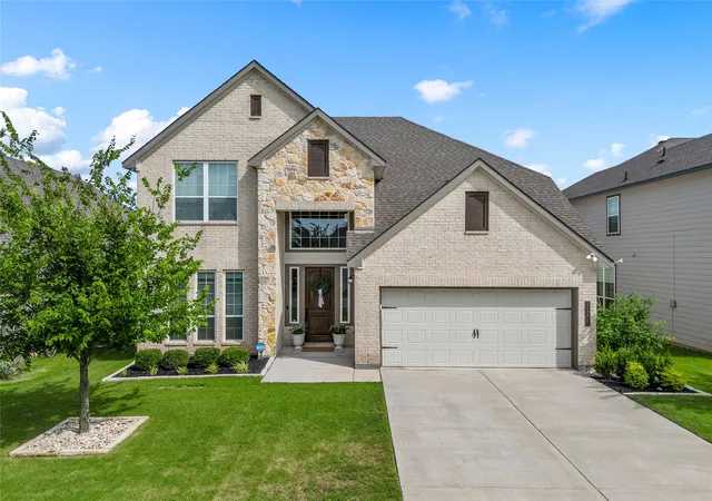 Homes for sale in Lorena, TX | 11200 Pallasite Ct, Lorena, TX 76655 | MLS# 21309667