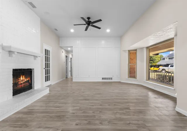 Photo 3 of Single family home for sale at 149 Lassetter Dr, Red Oak, TX 75154 | MLS# 21311715 | Listing updated on 2026-08-27