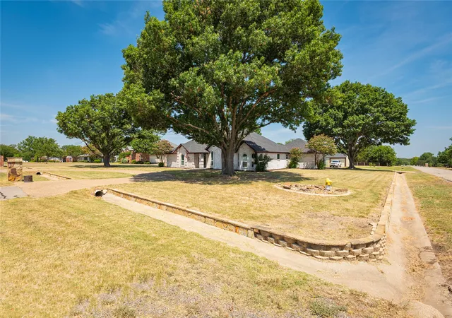 Photo 3 of Single family home for sale at 14205 Red Wood Cir N, Frisco, TX 75035 | MLS# 21311721 | Listing updated on 2026-09-03