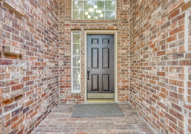 Photo 3 of Single family home for sale at 2905 Furlong Dr W, Flower Mound, TX 75022 | MLS# 21310042 | Listing updated on 2026-08-22