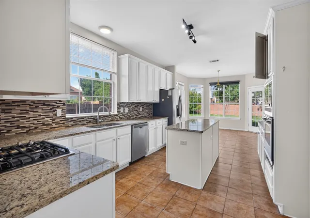 Photo 3 of Sale Pending at 7112 Chandler Dr, Plano, TX 75024 | MLS# 21311454 | Listing updated on 2026-08-22