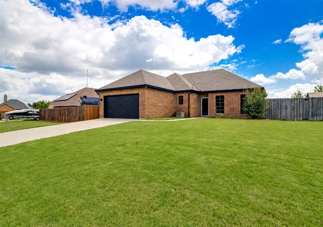 Photo 2 of Single family home for sale at 1015 Christine St, Cleburne, TX 76031 | MLS# 21310665 | Listing updated on 2026-08-22