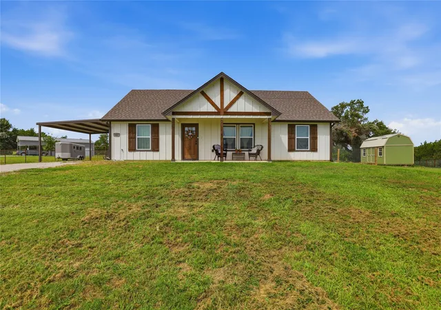 Homes for sale in Springtown, TX | 1057 Hereford Dr, Springtown, TX 76082 | MLS# 21311763