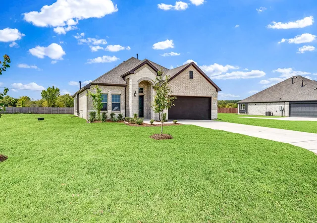 Photo 2 of Single family home for sale at 2929 Goldeneye, Greenville, TX 75402 | MLS# 21311762 | Listing updated on 2026-10-08