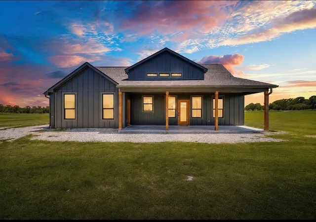 Photo 3 of Single family home for sale at 1150 Doss Rd, Millsap, TX 76066 | MLS# 21308240 | Listing updated on 2026-10-01