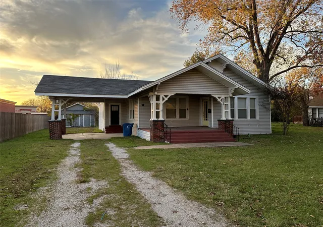 Homes for sale in Mexia, TX | 509 N Ross Ave, Mexia, TX 76667 | MLS# 21310232