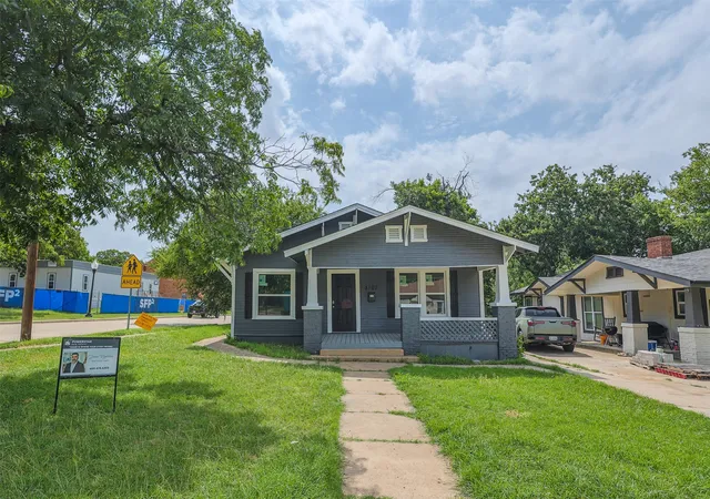 Photo 3 of Single family home for sale at 3101 Erie St, Fort Worth, TX 76112 | MLS# 21311839 | Listing updated on 2026-08-27