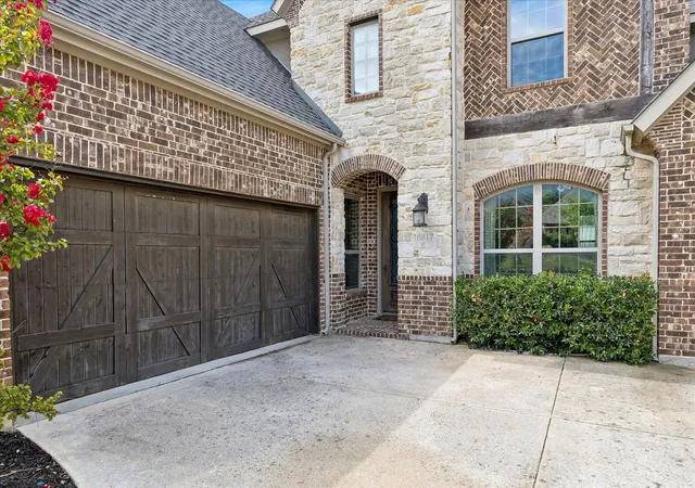 Photo 3 of Single family home for sale at 10817 Pedernales Falls Dr, Argyle, TX 76226 | MLS# 21310328 | Listing updated on 2026-08-24